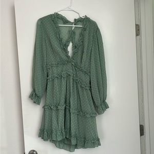 Green long sleeve dress